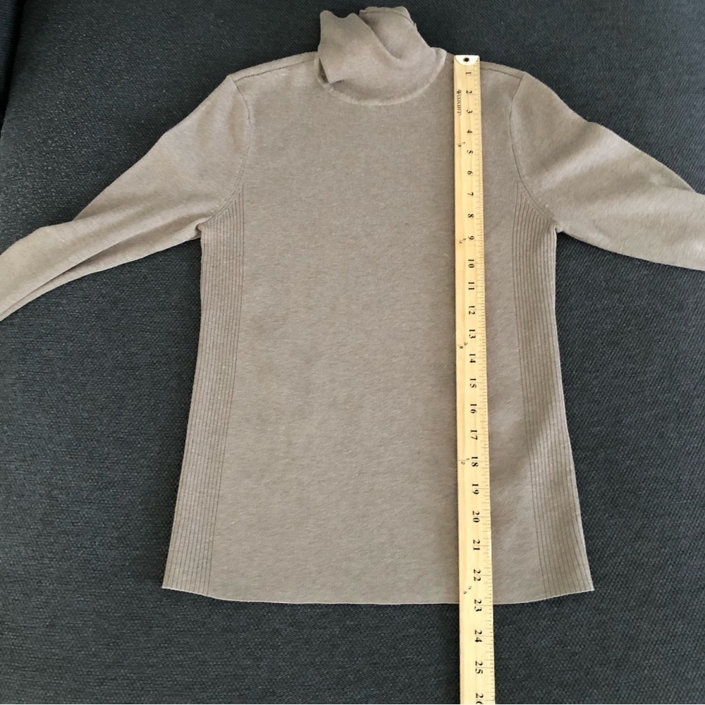 Chico’s Taupe Rayon Turtleneck Sweater S - Picture 9 of 9